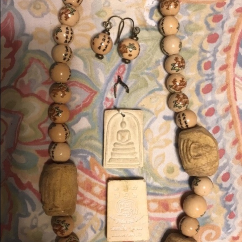 Made in Thailand Necklace with earrings
